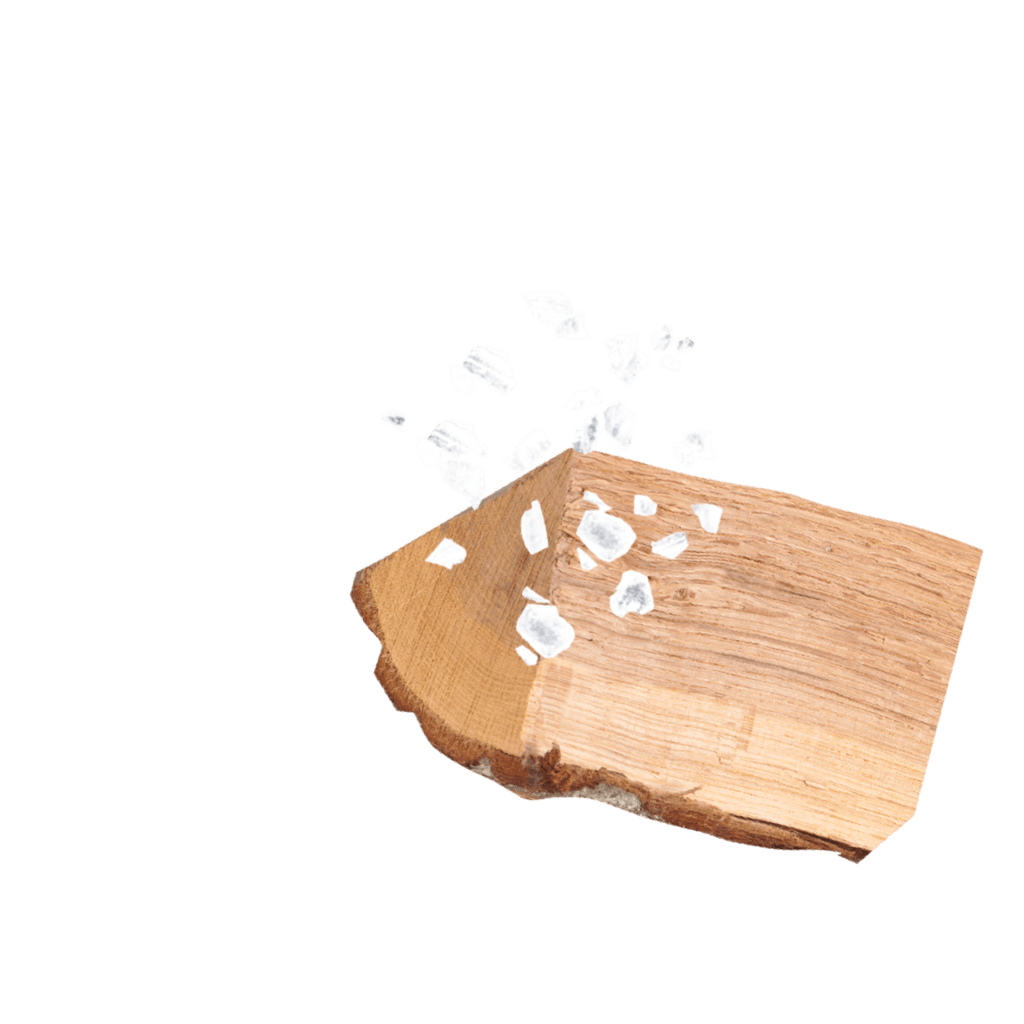 Stück Buchenholz und Meersalz