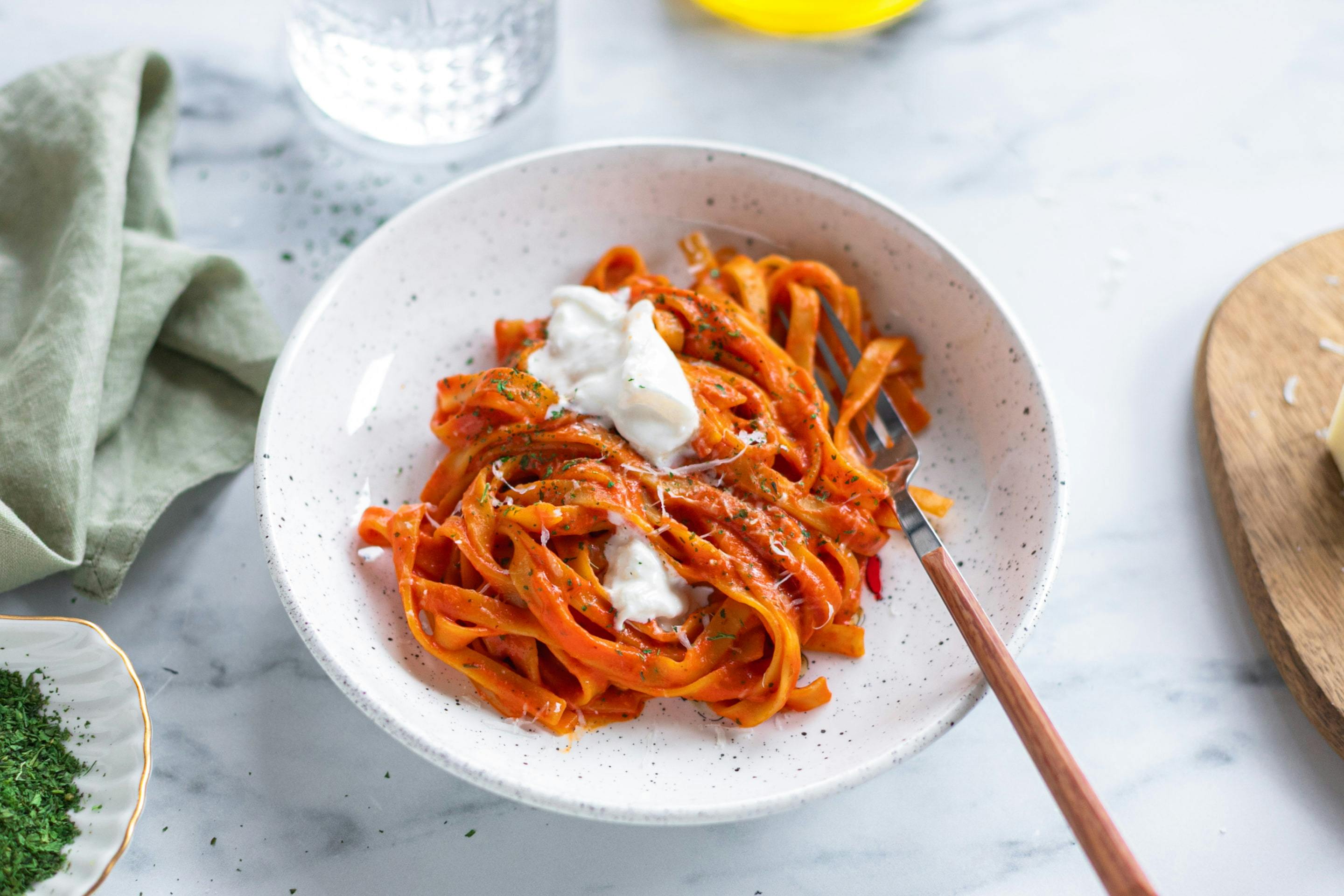 Tagliatelle With Roasted Red Pepper Sauce (1)